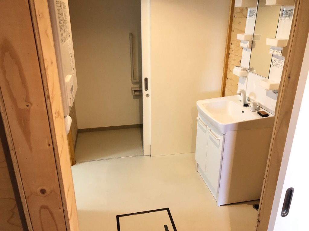 旭町団地脱衣所
