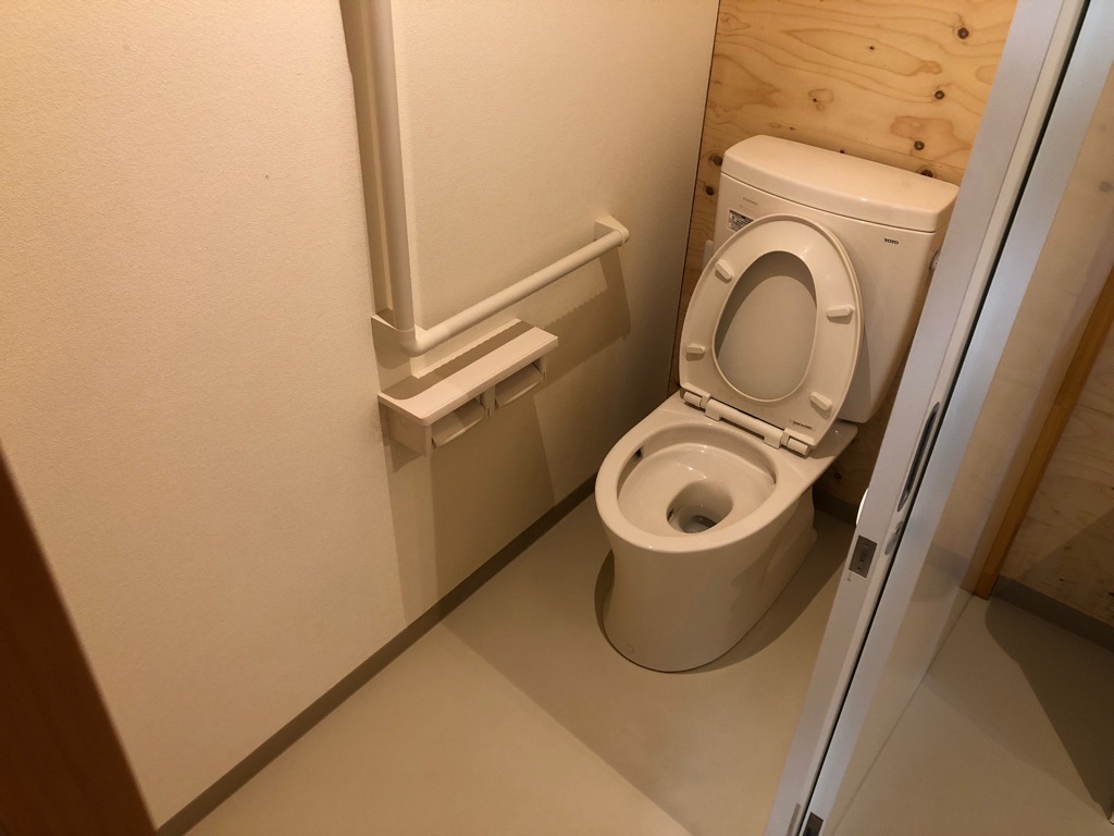 旭町団地トイレ