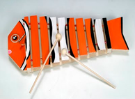 手作り楽器用木工工作キット「手作り木琴」の完成品のサンプル写真