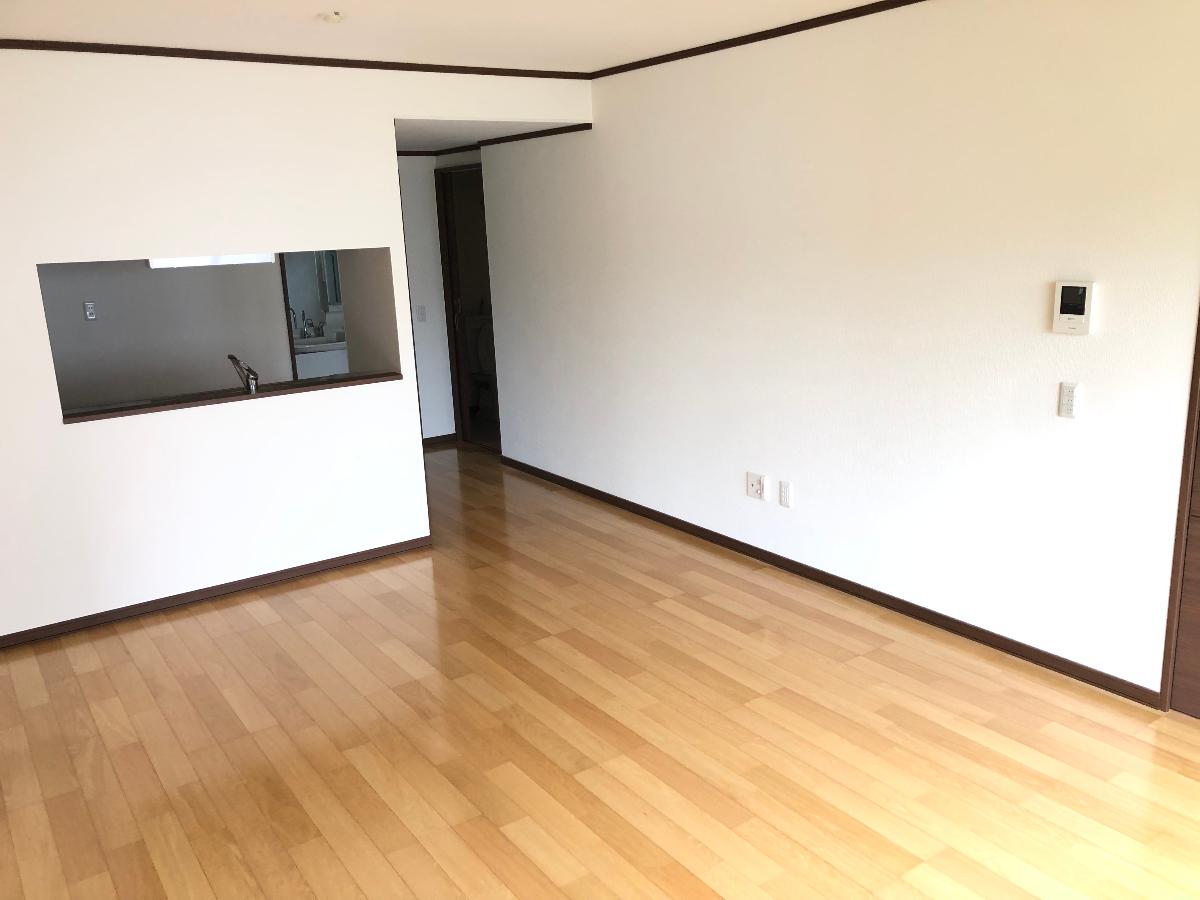 相生団地居間2