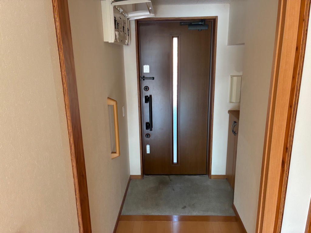 新町団地玄関2